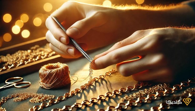 برای باز کردن گره زنجیر طلا از اب گرم استفاده کنید. 