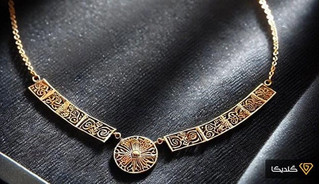  در پاسخ به سوال طلای زینتی چیست، گردنبندهای ساخته شده از طلا، محبوب‌ترین زیورآلات‌اند.