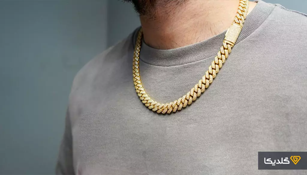 با حکم طلا برای مرد در قرآن آشنا شوید.