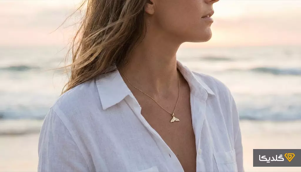 با استفاده از گردنبند دم وال نشان میدهید که به محیط زیست اهمیت می‌دهید.