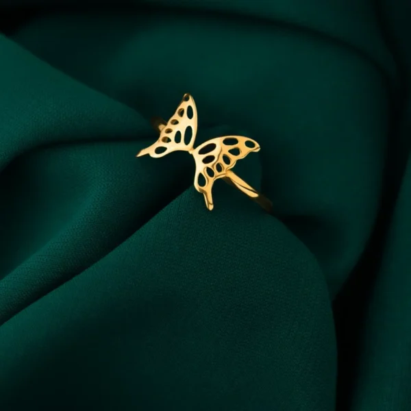 انگشتر پروانه