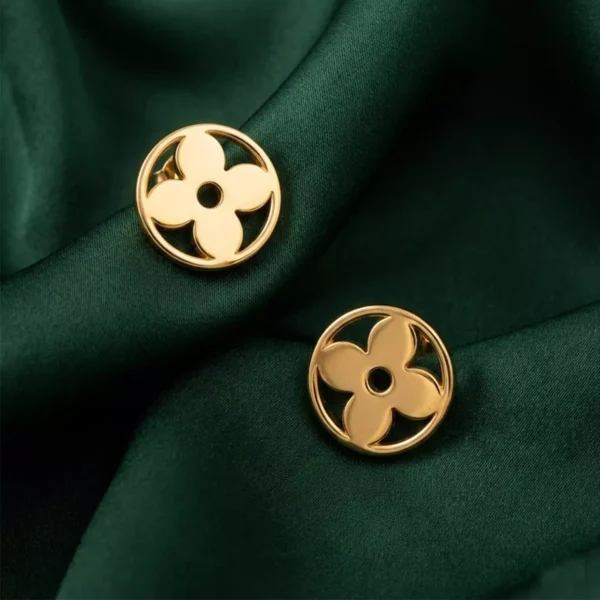 گوشواره میخی Louis Vuitton